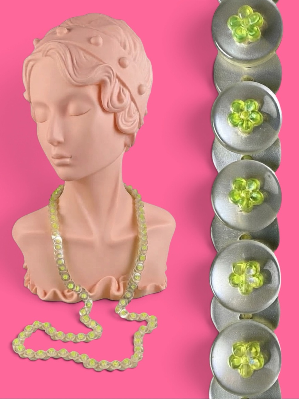 Vintage Necklace Clear Neon Green Flower Button Disc 90s Rave Club Kid Casual